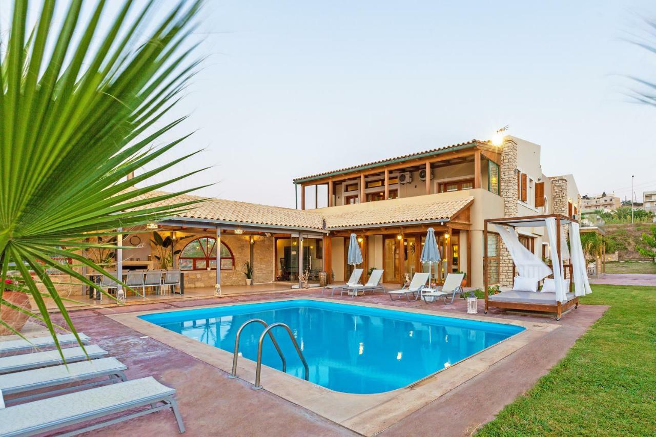Golden Villa